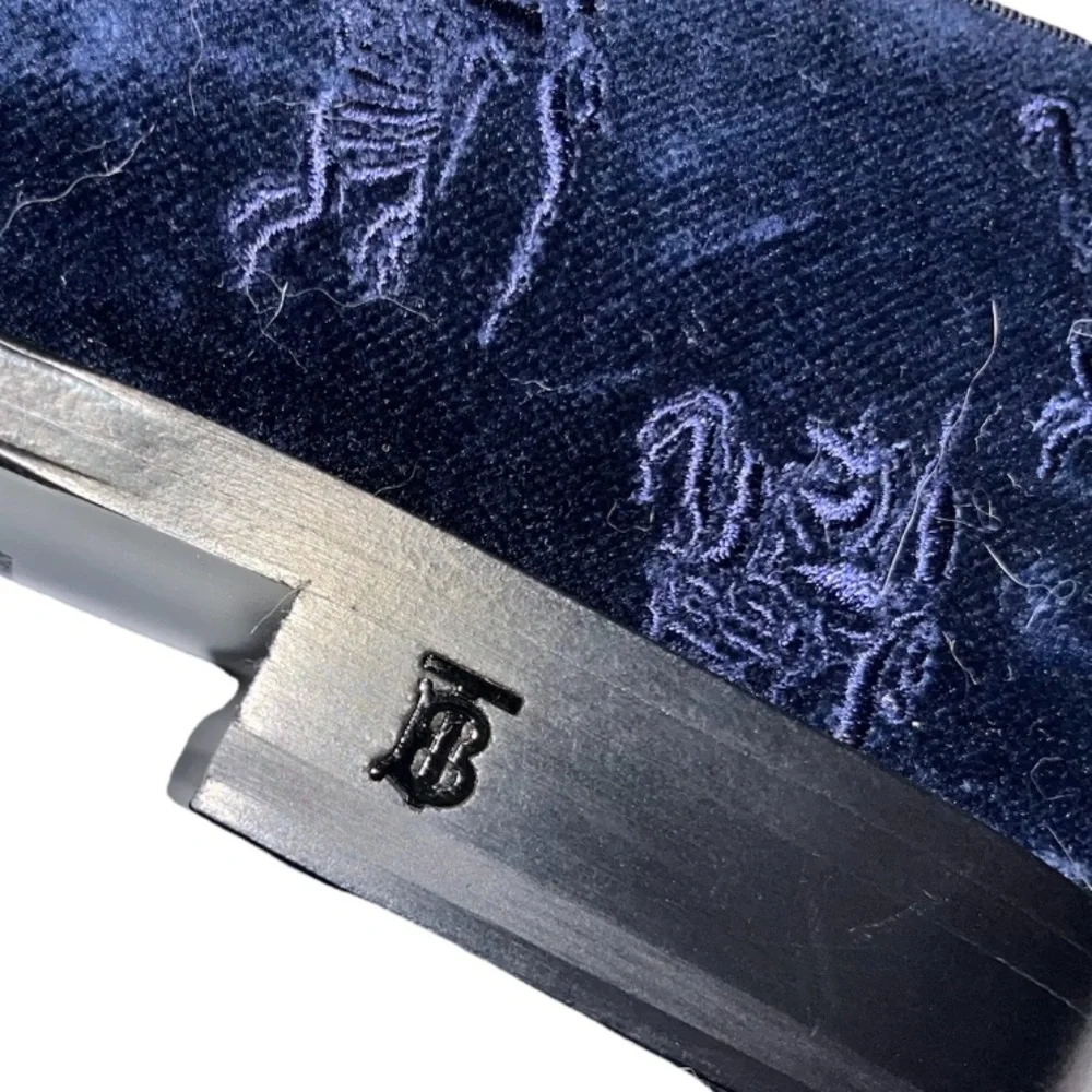 Burberry Blue Loafers Velvet Embroidered Formal Mens 8 Formal Wayne NWOB 🟡